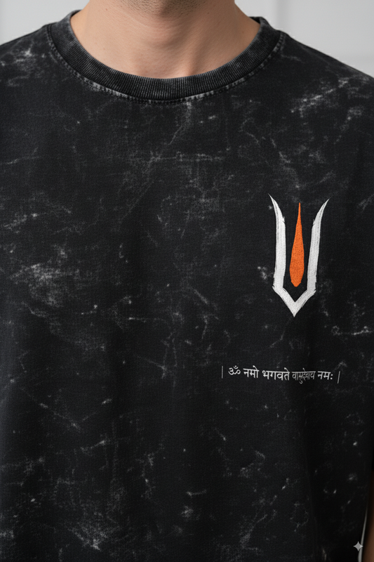Vaishnav Tilak Graphic Tee – Distressed Black Spiritual T-Shirt